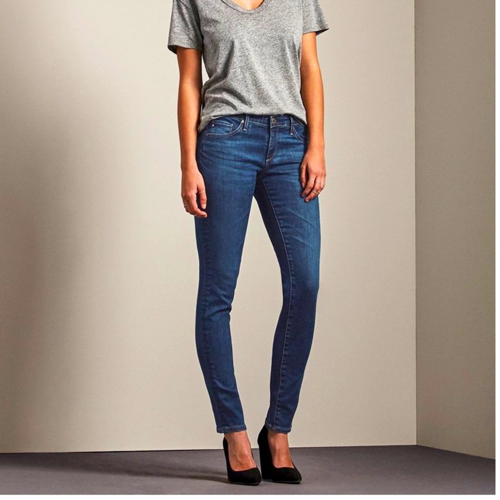 AG The Stilt Cigarette leg jeans